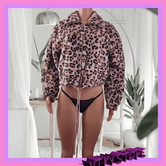 NWT {Victoria's Secret} Cozy Elegance: Faux Fur Bomber, Size Medium NWT - Picture 3 of 7